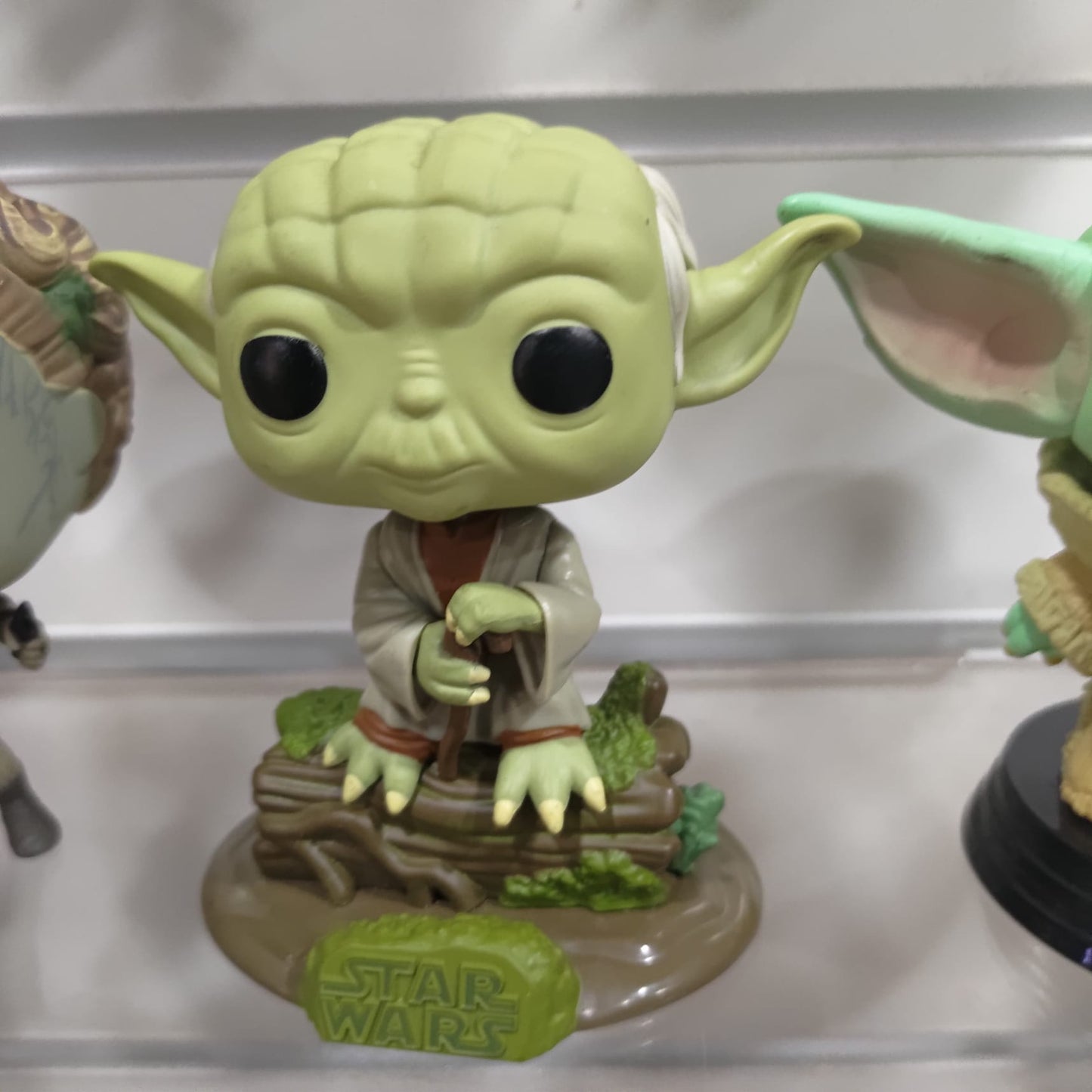 Yoda SENZA CARTONE starwars Pop