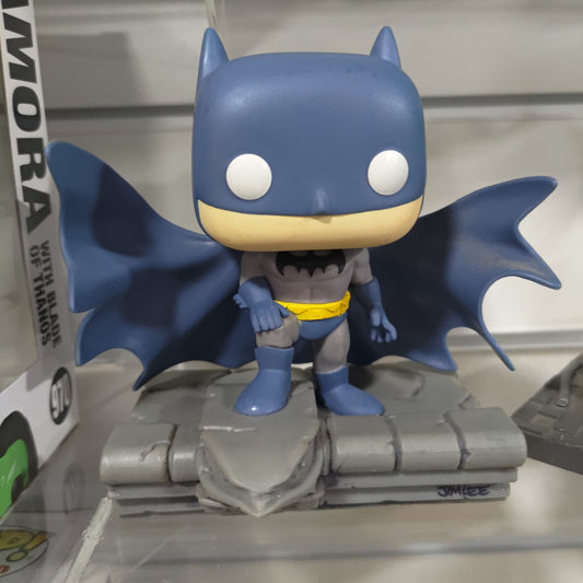 Batman SENZA CARTONE  dc Pop