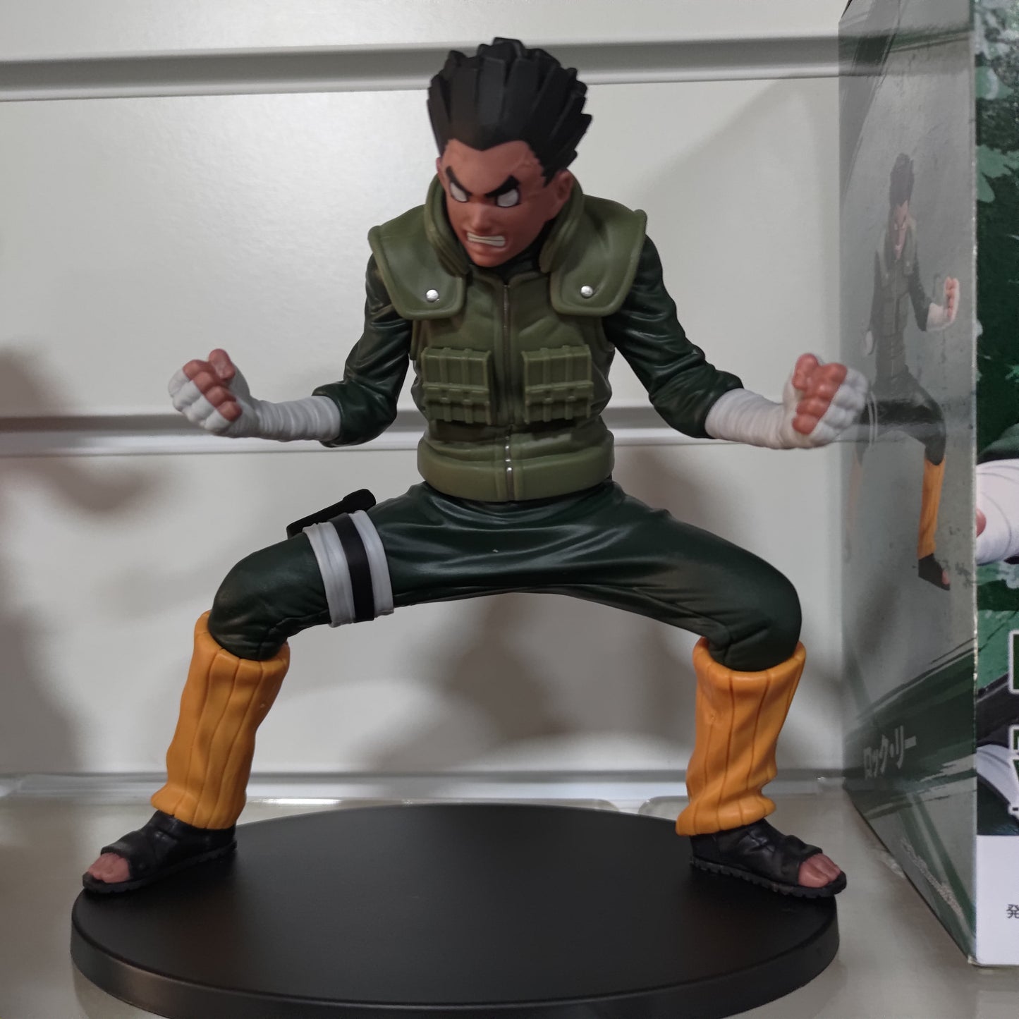 Banpresto Naruto Shippuden Vibration Stars Rock Lee Action figure