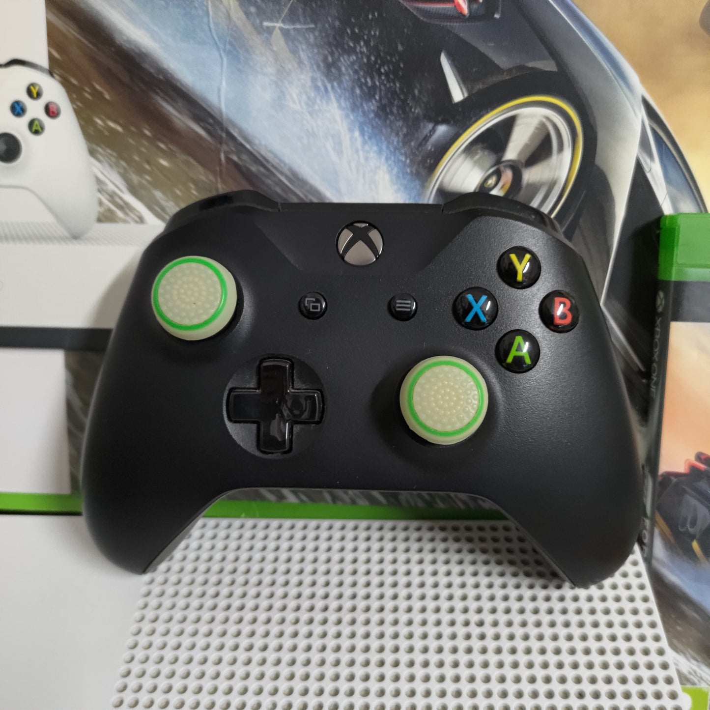 Xbox One S  Console + Forza Horizon 3